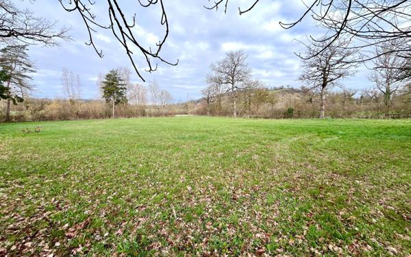 Maison à vendre    3 pièces •  Agen-d'Aveyron