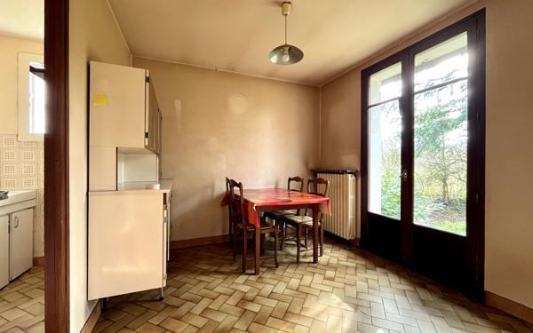 Maison à vendre    3 pièces •  Agen-d'Aveyron