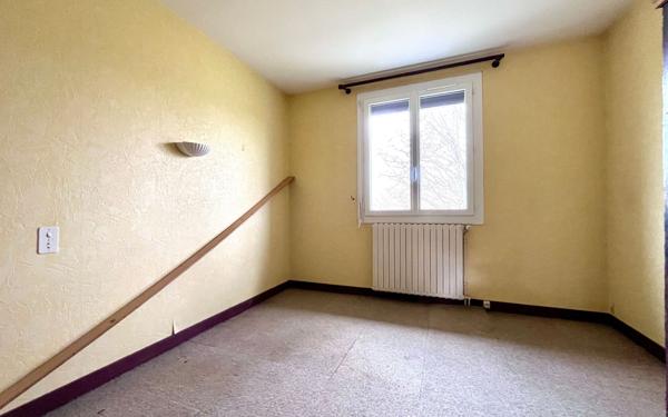 Maison à vendre    3 pièces •  Agen-d'Aveyron