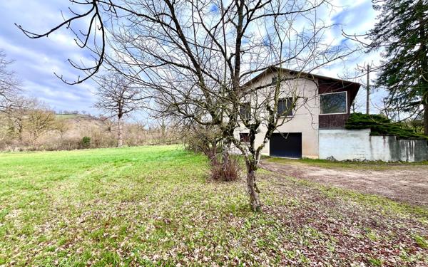 Maison à vendre    3 pièces •  Agen-d'Aveyron