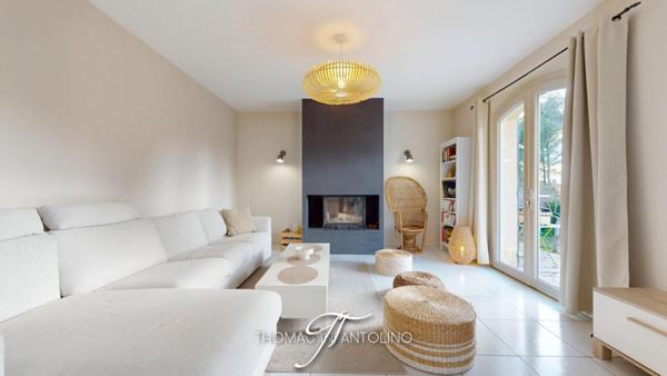 EN EXCLUSIVITE - 4 CHAMBRES - CLIMATISATION - GARAGE - PISCINE