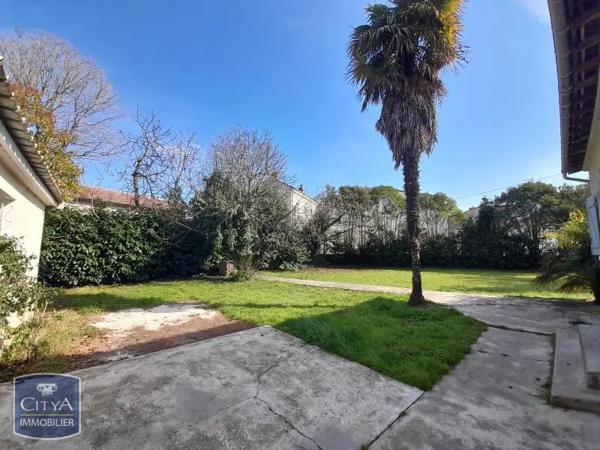 Maison à louer 5 pièces 131.6m² Agen (47000)