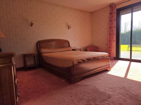 Pavillon d'architecte 4 chambres, parcelle de 3700 M2