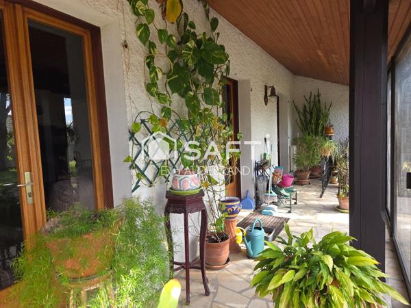 Pavillon d'architecte 4 chambres, parcelle de 3700 M2