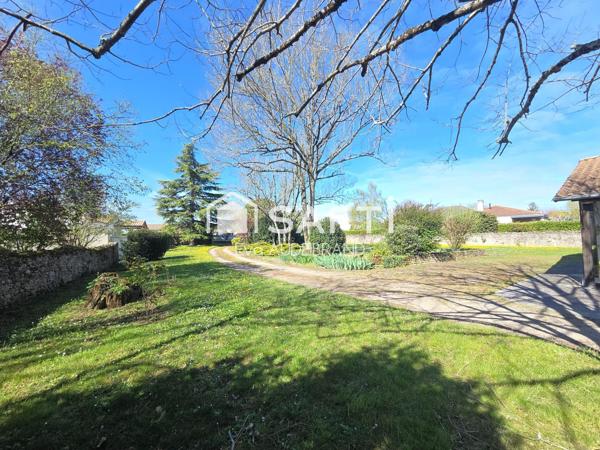 Pavillon d'architecte 4 chambres, parcelle de 3700 M2