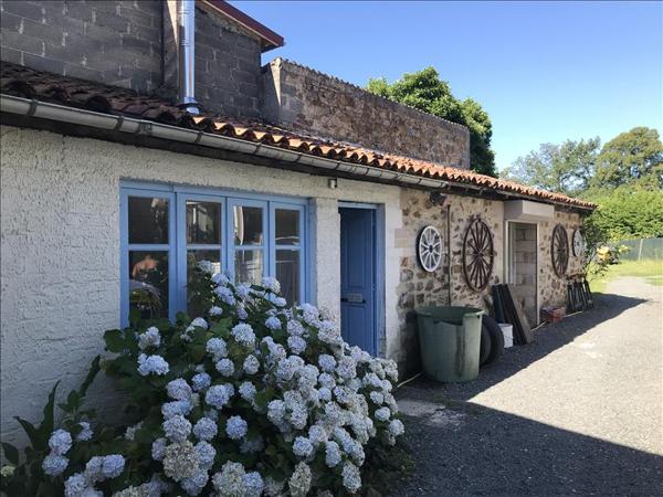 Maison à vendre |  La Coquille |  6 pièces | 155 m²