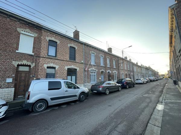 Maison de ville de 5 Pièces et sur 82 m² de SH