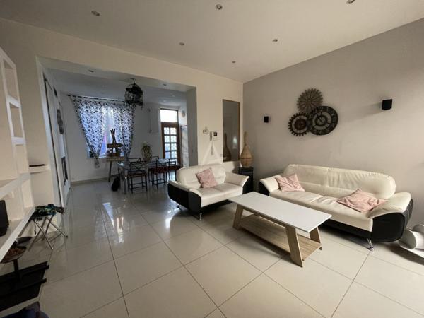 Maison de ville de 5 Pièces et sur 82 m² de SH