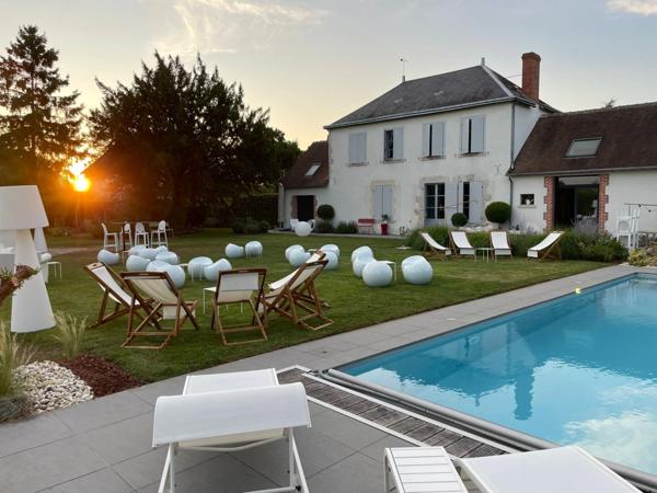 SAINT DENIS EN VAL , Orleans, a vendre, propriete de charme avec piscine
