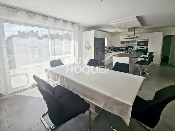 Maison 6 pièces à vendre à Favières