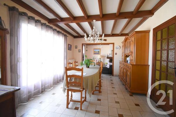 Maison à vendre  4 pièces - 151 m 2   CREUZIER LE VIEUX  - 03