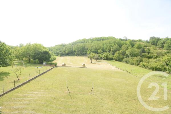 Maison à vendre  4 pièces - 151 m 2   CREUZIER LE VIEUX  - 03