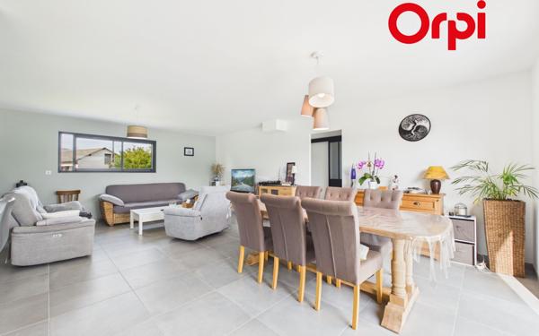 Maison à vendre    4 pièces •  Bernay