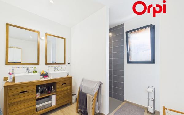 Maison à vendre    4 pièces •  Bernay