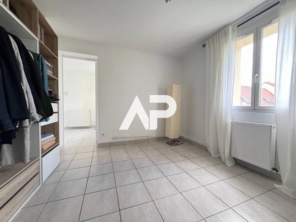 Maison Montmagny 7 pièce(s) 129 m2 450 000 € **  - Référence  1221