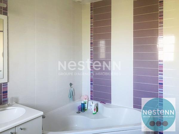 VINEUIL Maison de plain -pied 5 pièce(s) 147.42 m2- 4 CHAMBRES - au calme.