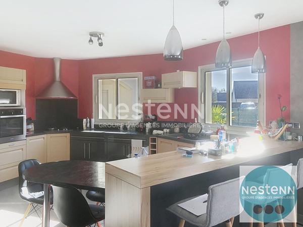 VINEUIL Maison de plain -pied 5 pièce(s) 147.42 m2- 4 CHAMBRES - au calme.