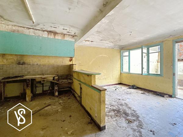 Bourg-Saint-Bernard (31570) "L'URBEX"