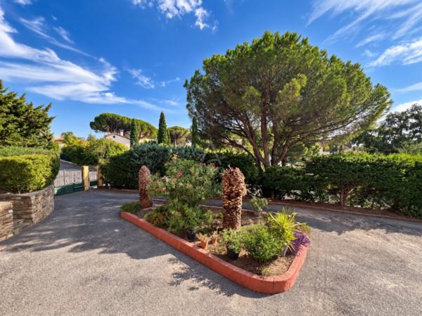Appartement T2 Cabine - 43,51 m²  Loi carrez  - Le Lavandou (83)