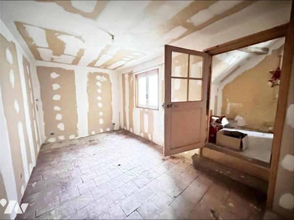 AZAY LE RIDEAU- Rue Nationale