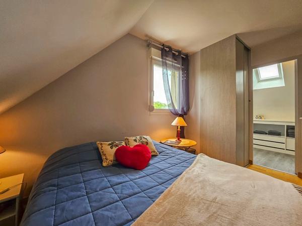 Maison contemporaine avec 4 chambres et terrain de 3 ha - TOURGEVILLE