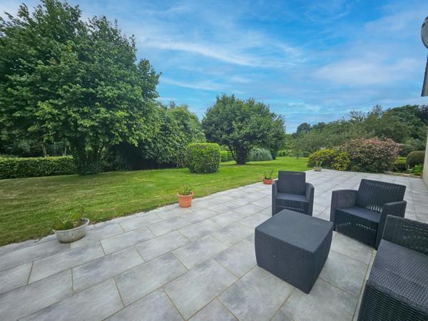 Maison contemporaine avec 4 chambres et terrain de 3 ha - TOURGEVILLE