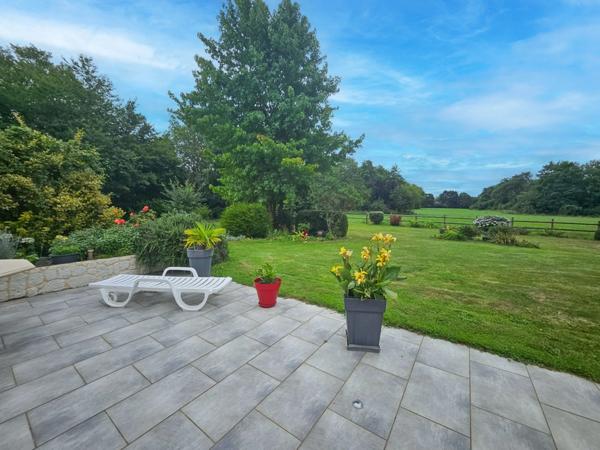 Maison contemporaine avec 4 chambres et terrain de 3 ha - TOURGEVILLE