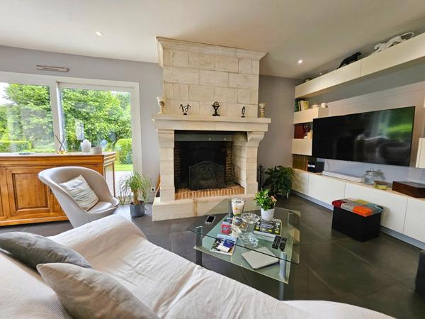 Maison contemporaine avec 4 chambres et terrain de 3 ha - TOURGEVILLE