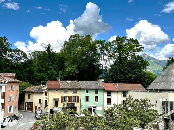 SASSENAGE au coeur du centre ville