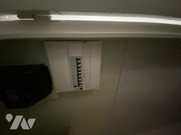 Appartement bien situé, impasse calme, traversant, vue sur jardinet