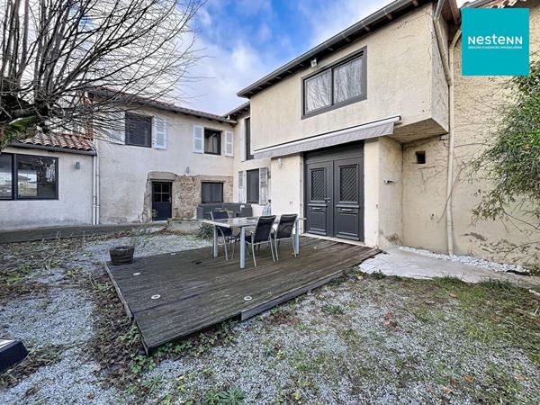 SOLEYMIEUX (42560) : Un cocon familial au coeur de Soleymieux - 263 m² habitables - 5 chambres