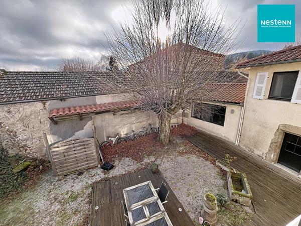 SOLEYMIEUX (42560) : Un cocon familial au coeur de Soleymieux - 263 m² habitables - 5 chambres
