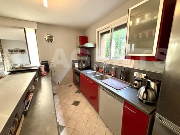 Villa d’architecte 5 pièces avec jardin – Élégance, lumière et sérénité