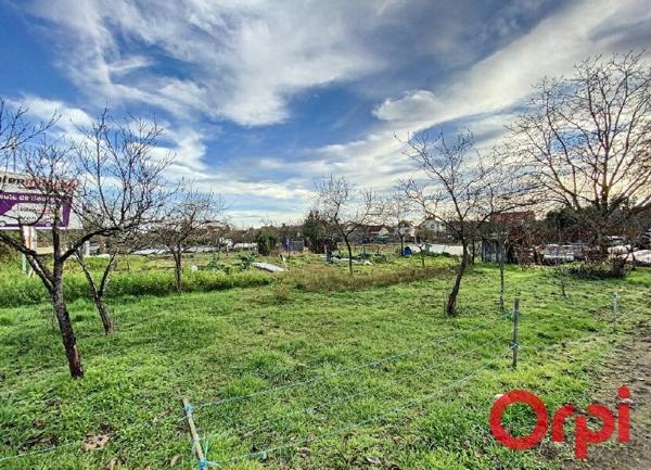 Terrain à vendre    Saint-Amand-Montrond