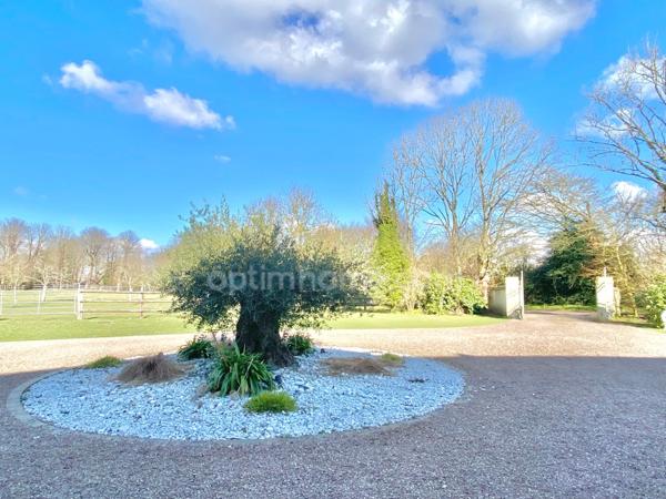 Propriété de 5 chambres - Séjour lumineux - Vaste Garage - Située au calme à 20 minutes des plages normandes -