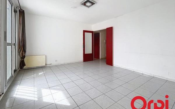 Appartement à vendre    4 pièces • 72 m2 Marseille 11