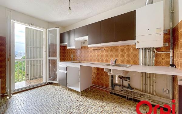 Appartement à vendre    4 pièces • 72 m2 Marseille 11