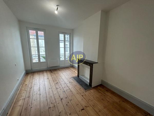 Location appartement Rochefort : 760 € - AJP Immobilier Rochefort