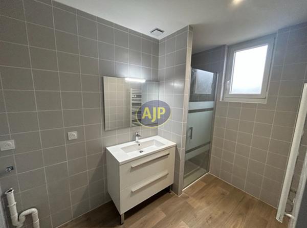 Location appartement Rochefort : 760 € - AJP Immobilier Rochefort