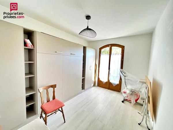 Maison Artigues Pres Bordeaux 6 pièce(s) 150 m2 Piscine jardin Garage