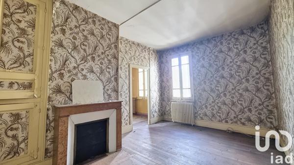 Building for sale 152 m² Moulins