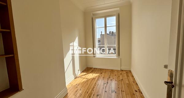Location Appartement 6 pièces 188.11 m² - Lyon 69006