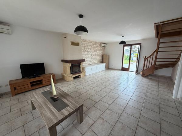 Maison familiale 138 m² avec piscine ? La Chapelle-Saint-Ursin