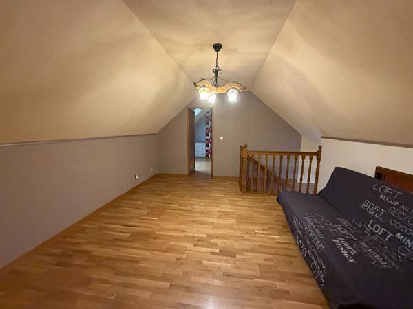 Maison familiale 138 m² avec piscine ? La Chapelle-Saint-Ursin