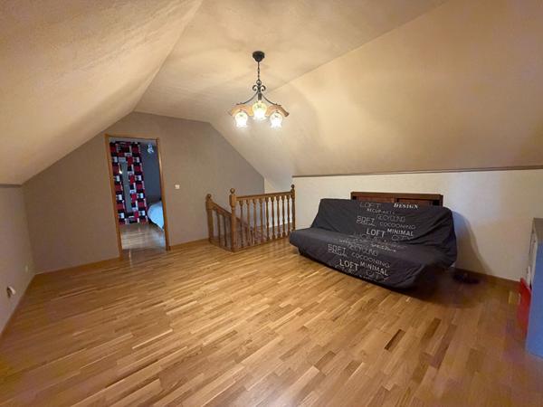 Maison familiale 138 m² avec piscine ? La Chapelle-Saint-Ursin