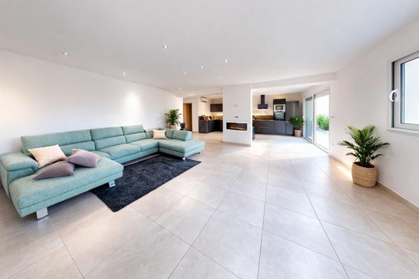 Saint-Benoît, Elégante maison familiale récente aux prestations de confort