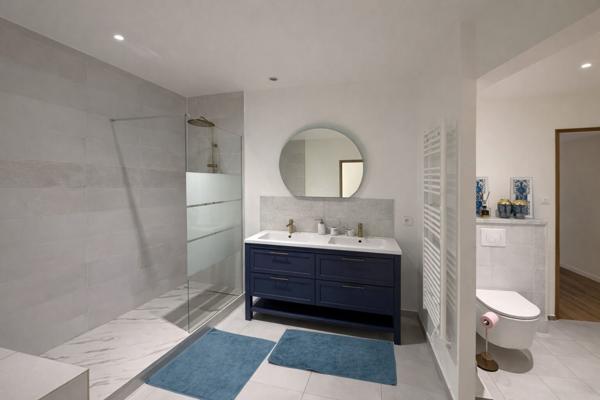 Saint-Benoît, Elégante maison familiale récente aux prestations de confort