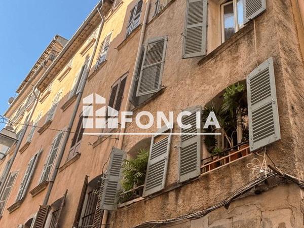 Location Studio 18.75 m² - 27 RUE DES BOUCHERIES Toulon 83000