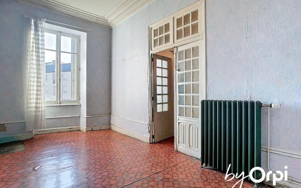 Appartement à vendre    3 pièces • 58 m2 Commentry