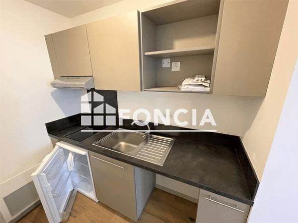 Location Studio 33.2 m² - RUE DES CORDELIERS Chatellerault 86100